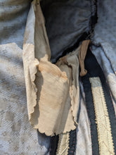 Load image into Gallery viewer, 1890s Green + Black Gigot Sleeve Bodice