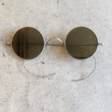 Load image into Gallery viewer, 1910s-1920s Tinted Glasses with Round Lenses