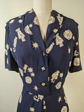 Load image into Gallery viewer, 1940s Novelty Print Rayon Dress