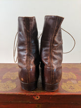 Load image into Gallery viewer, c. 1910s-1920s Brown Lace Up Boots | Approx Sz 8