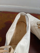 Load image into Gallery viewer, c. 1890s White Kid Leather Shoes | Approx Sz 4-5
