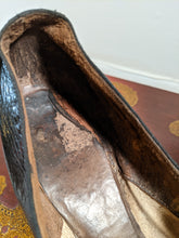Load image into Gallery viewer, c. 1910s-1920s Black Leather Pumps | Approx Sz 8