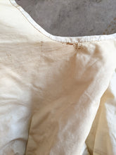 Load image into Gallery viewer, 1890s Cream Silk Gigot Sleeve Bodice