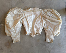 Load image into Gallery viewer, 1890s Cream Silk Gigot Sleeve Bodice
