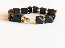 Load image into Gallery viewer, 19th c. 14k Gold Carved Onyx Link Bracelet