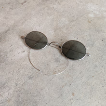 Load image into Gallery viewer, c. 1890s-1900s Tinted Glasses