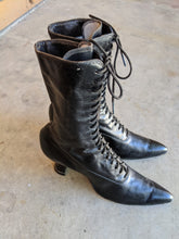 Load image into Gallery viewer, 1910s-1920s Black Lace Up Louis Heel Boots | Approx Sz 6