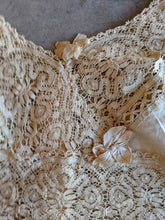 Load image into Gallery viewer, 1910s Cotton Lace Brassiere