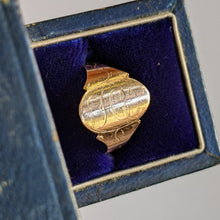 Load image into Gallery viewer, c. 1804 14k Gold Posy Ring "Remember the Giver"