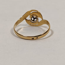 Load image into Gallery viewer, c. 1910s 18k Gold + Platinum Diamond Ring