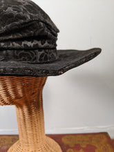 Load image into Gallery viewer, c. 1910s Black Velvet Brocade Hat