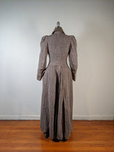 Load image into Gallery viewer, c. 1890s Tweed Coat w/ Capelet