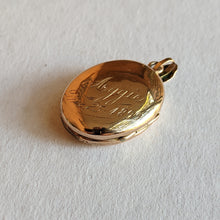 Load image into Gallery viewer, 1899 Diamond Star 10k Gold Locket | Engraved Dec 25, 1899 "Aggie"