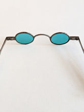 Load image into Gallery viewer, Early 1800s Tinted Glasses