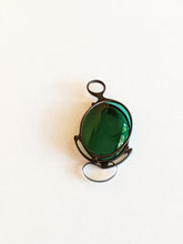 Load image into Gallery viewer, c. 1890s Green Tinted Folding Pince-Nez Glasses in Case