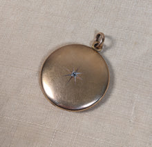 Load image into Gallery viewer, c. 1910s Gold Shell Diamond Star Locket