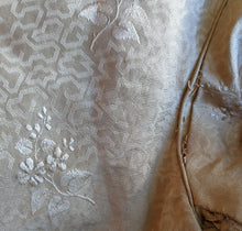 Load image into Gallery viewer, c. 1840s Gold Silk Damask Bodice