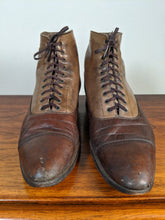 Load image into Gallery viewer, c. 1910s-1920s Two-Tone Brown Boots | Approx Women's 9-9.5