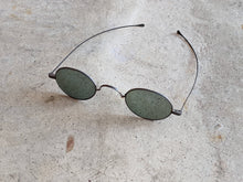 Load image into Gallery viewer, c. 1890s-1900s Tinted Glasses