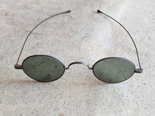 Load image into Gallery viewer, c. 1890s-1900s Tinted Glasses
