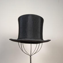 Load image into Gallery viewer, c. 1920s Silk Faille Collapsible Top Hat