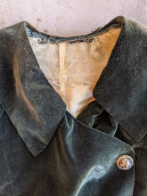 Load image into Gallery viewer, c. 1900s Green Velvet Bodice | Study + Display