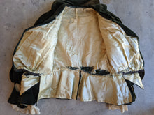 Load image into Gallery viewer, c. 1900s Green Velvet Bodice | Study + Display
