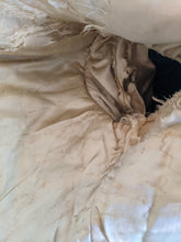 Load image into Gallery viewer, c. 1900s Green Velvet Bodice | Study + Display