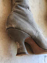 Load image into Gallery viewer, c. 1910s-1920s Grey Suede Boots | Approx Sz 5
