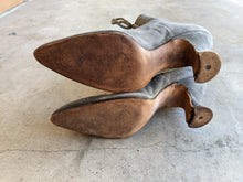 Load image into Gallery viewer, c. 1910s-1920s Grey Suede Boots | Approx Sz 5