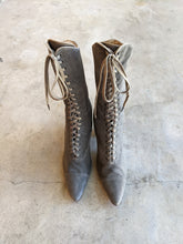 Load image into Gallery viewer, c. 1910s-1920s Grey Suede Boots | Approx Sz 5