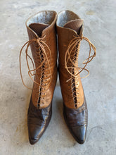 Load image into Gallery viewer, c. 1910s-1920s Two-Tone Brown Boots | Approx Sz 6