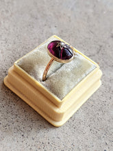 Load image into Gallery viewer, Victorian Almandine Garnet 15k Gold Star Ring
