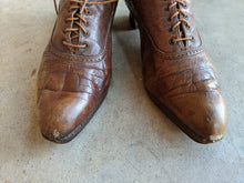Load image into Gallery viewer, c. 1910s Brown Lace Up Boots | Approx Sz 7.5-8