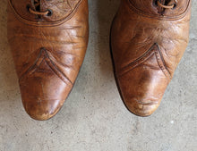 Load image into Gallery viewer, c. 1890s Brown Lace Up Boots | Approx Sz. 7