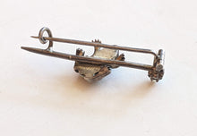 Load image into Gallery viewer, c. 1890s-1900s Silver Frog Brooch