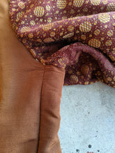 Load image into Gallery viewer, c. 1890s Silk + Velvet Novelty Print Bodice
