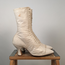Load image into Gallery viewer, 1910s-20s White Boots