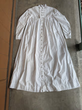 Load image into Gallery viewer, 1880s Cotton Night Dress