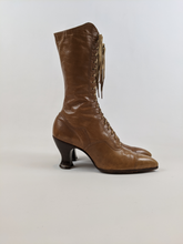 Load image into Gallery viewer, 1920s Tan Lace Up Louis Heel Boots | Approx Sz 5