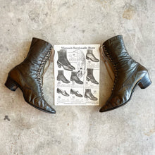 Load image into Gallery viewer, c. 1910s-1920s Brown Boots | Approx Sz 8.5-9