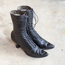 Load image into Gallery viewer, 1910s-1920s Black Lace Up Boots | Approx Sz 5-6