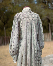 Load image into Gallery viewer, c. 1900s Cotton Wrapper Dress