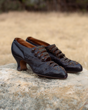 Load image into Gallery viewer, c. 1900s Beaded Leather Pumps
