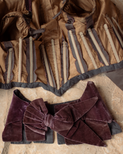 Load image into Gallery viewer, c. 1890s Belted Gigot Sleeve Bodice