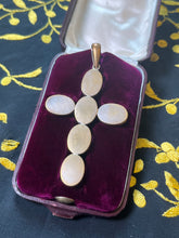 Load image into Gallery viewer, Victorian Boxed Agate Cross Pendant