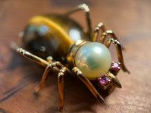 Load image into Gallery viewer, c. 1940s-1950s 14k Gold Spider or Beetle Brooch