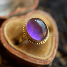Load image into Gallery viewer, c. 1930s-1940s 14k Gold Amethyst Cabochon Ring