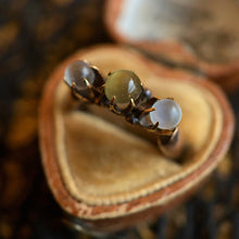 Load image into Gallery viewer, c. 1890s-1900s 9k Moonstone Cat&#39;s Eye Ring