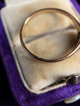 Load image into Gallery viewer, Antique 10k Gold Claw Setting Moonstone Orb Ring
